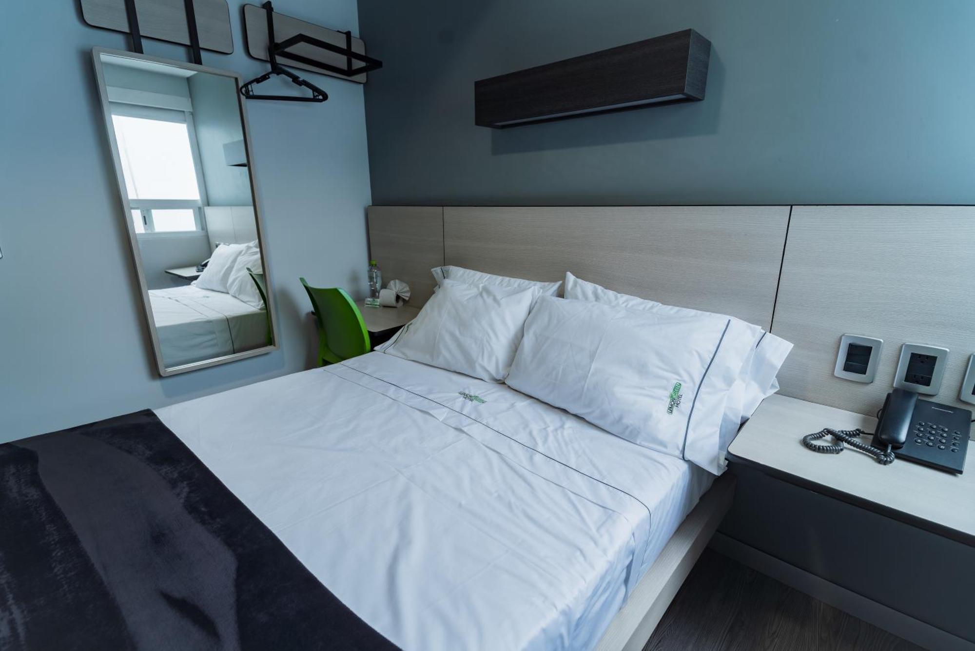 Hotel Lemon Green -Zona Expo Frente Al Centro De Convenciones Guadalajara Exteriör bild