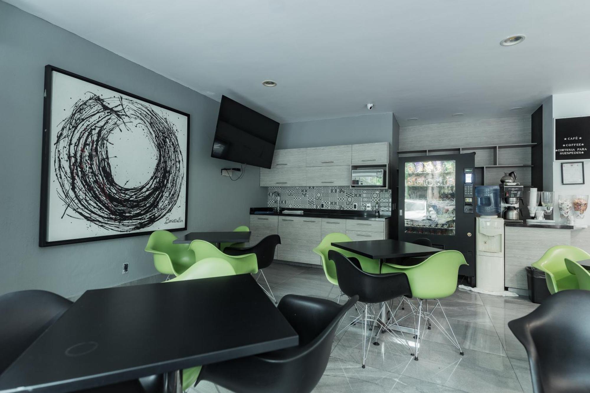 Hotel Lemon Green -Zona Expo Frente Al Centro De Convenciones Guadalajara Exteriör bild
